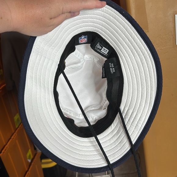 New Era White NFL Chicago Bears Team Bucket Hat OSFM - Picture 9 of 9